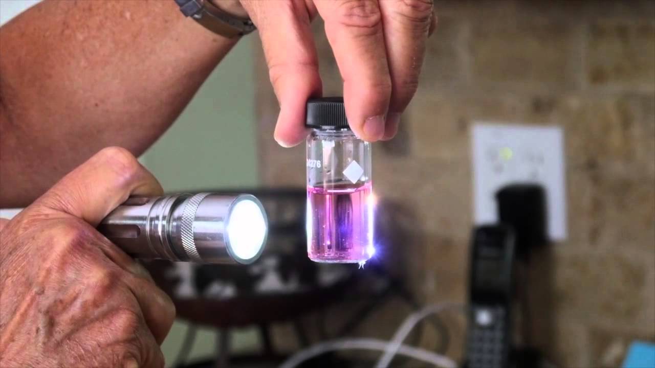 觀察耗氧量標(biāo)準(zhǔn)溶液顏色變化 觀察耗氧量標(biāo)準(zhǔn)溶液顏色變化