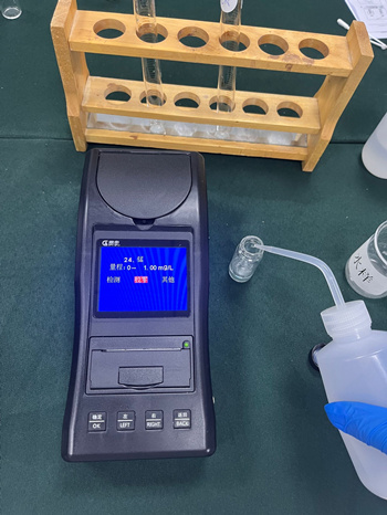 校準(zhǔn)水質(zhì)分析儀 校準(zhǔn)水質(zhì)分析儀